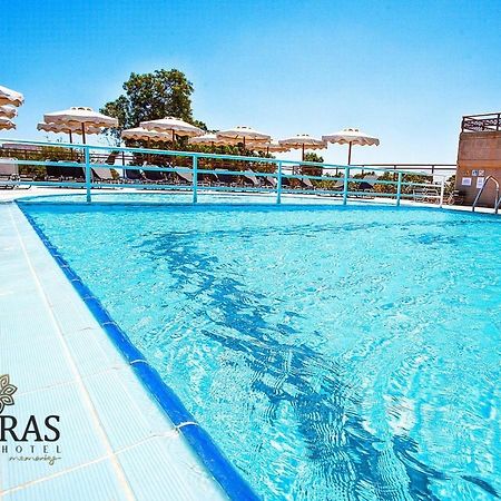 Hotel Ledras Ґеннаді Екстер'єр фото