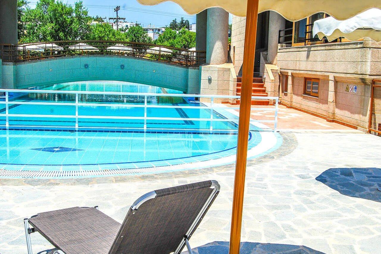 Hotel Ledras Ґеннаді Екстер'єр фото