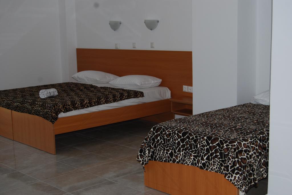 Hotel Ledras Ґеннаді Номер фото
