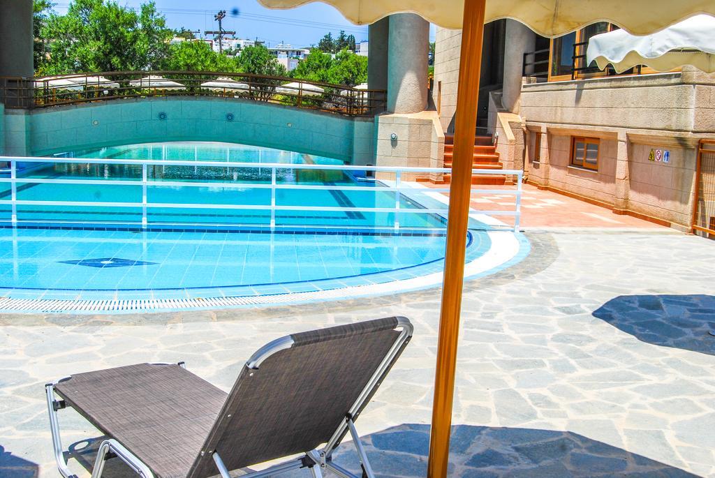 Hotel Ledras Ґеннаді Екстер'єр фото